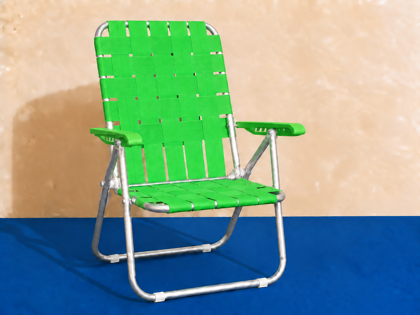 Panchona de aluminio verde manzana con apoyabrazos verdes